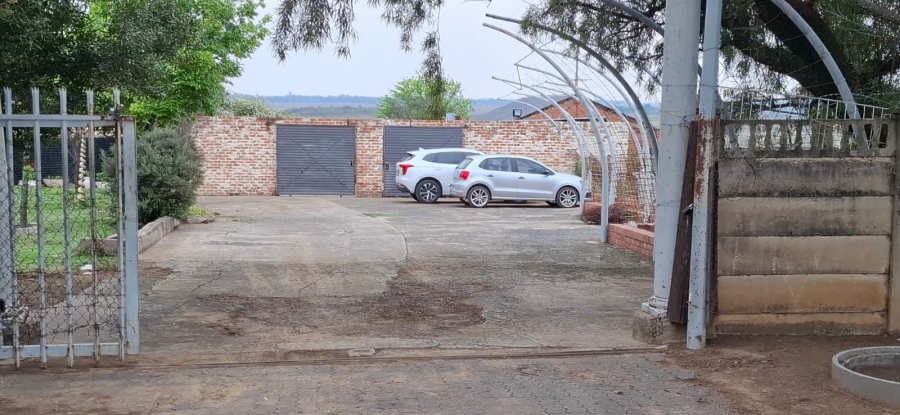 6 Bedroom Property for Sale in Rodenbeck Free State